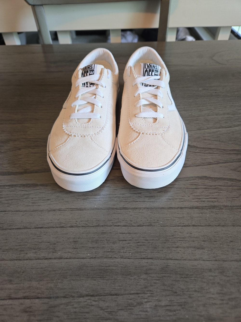 Vans Sport Low Lace-Up Sneaker In Off-Whits Size 8.5 Women's 7 Mens - Picture 2 of 5